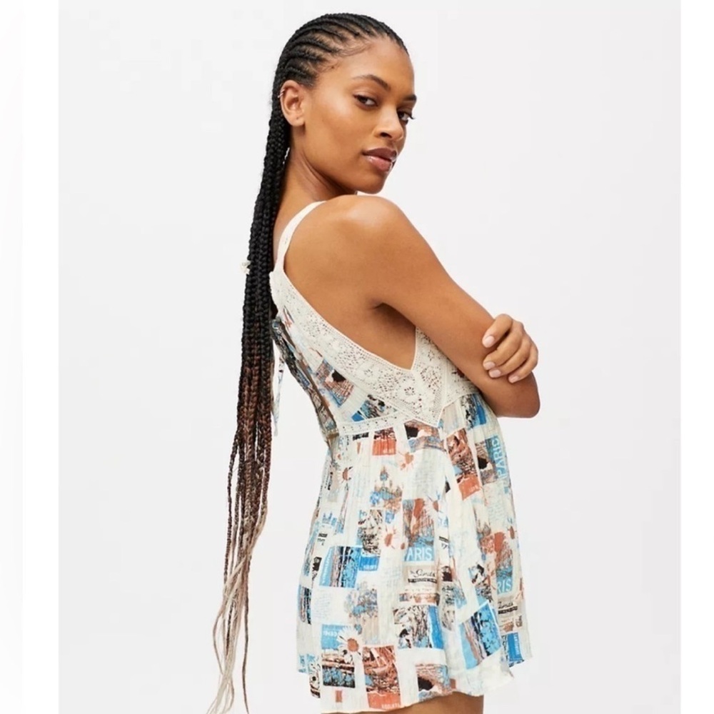 ✨Urban Outfitters Romper- Size Medium NWT✨